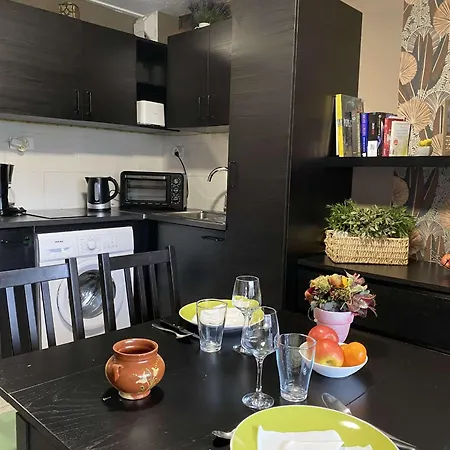 T2 Renove Avec Clim, Wifi Et Parking A 15 Min Des Thermes De - Fr-1-553-229